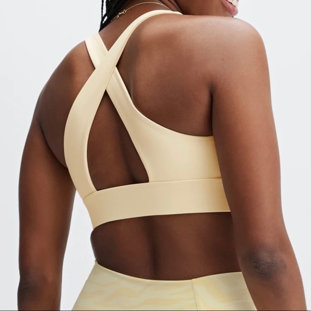 New fabletics 2 piece set, sports bra and leggings size large